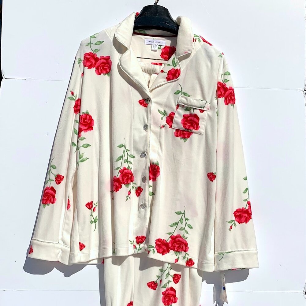 Women’s NWT Carole Hochman Long Sleeve Pajama Set, Ivory Rose, XL